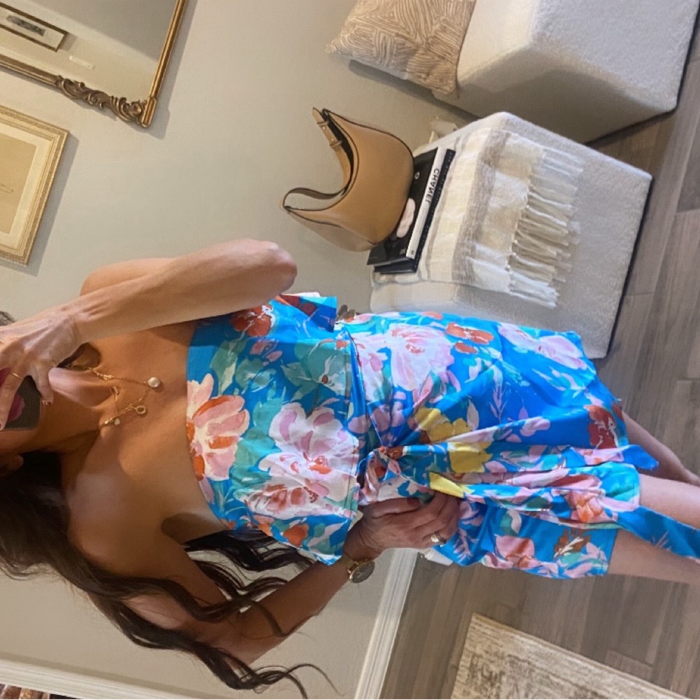 Silk romper in vibrant floral print from vici size small like new